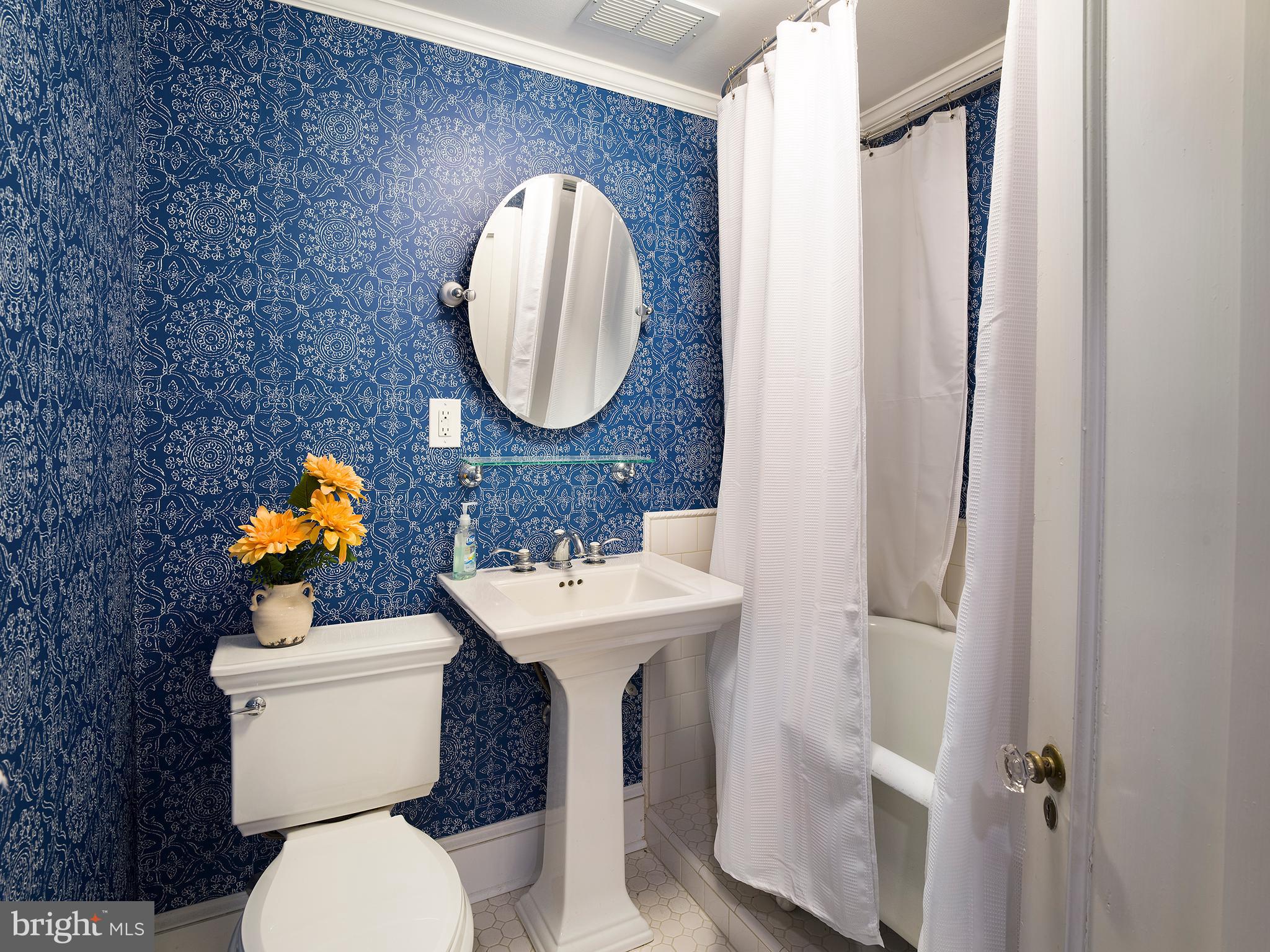 352 Penn Road Wynnewood, PA 19096 - Photo 33 of 40 Bathroom