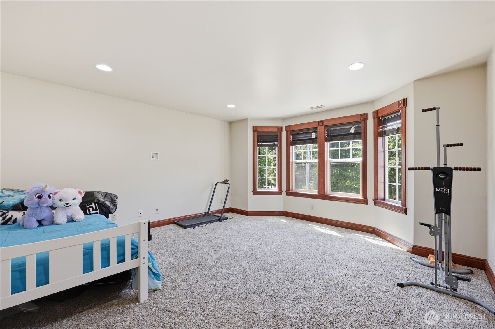 1411 Thorndyke Road Port Ludlow, WA 98365 - Photo 36 of 40 a bedroom with furniture and a window