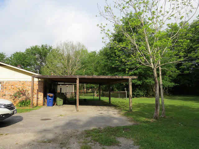 19851 South County Road 20 Foley, AL 36535 - Photo 10 of 26 Carport