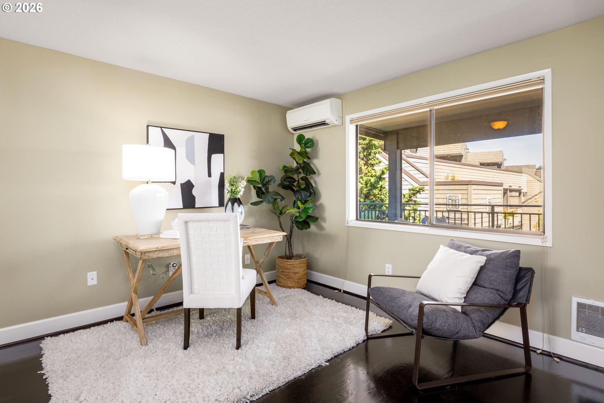5640 South Riverside Lane, Unit 2 Portland, OR 97239 - Photo 19 of 42 Gallery Image 19