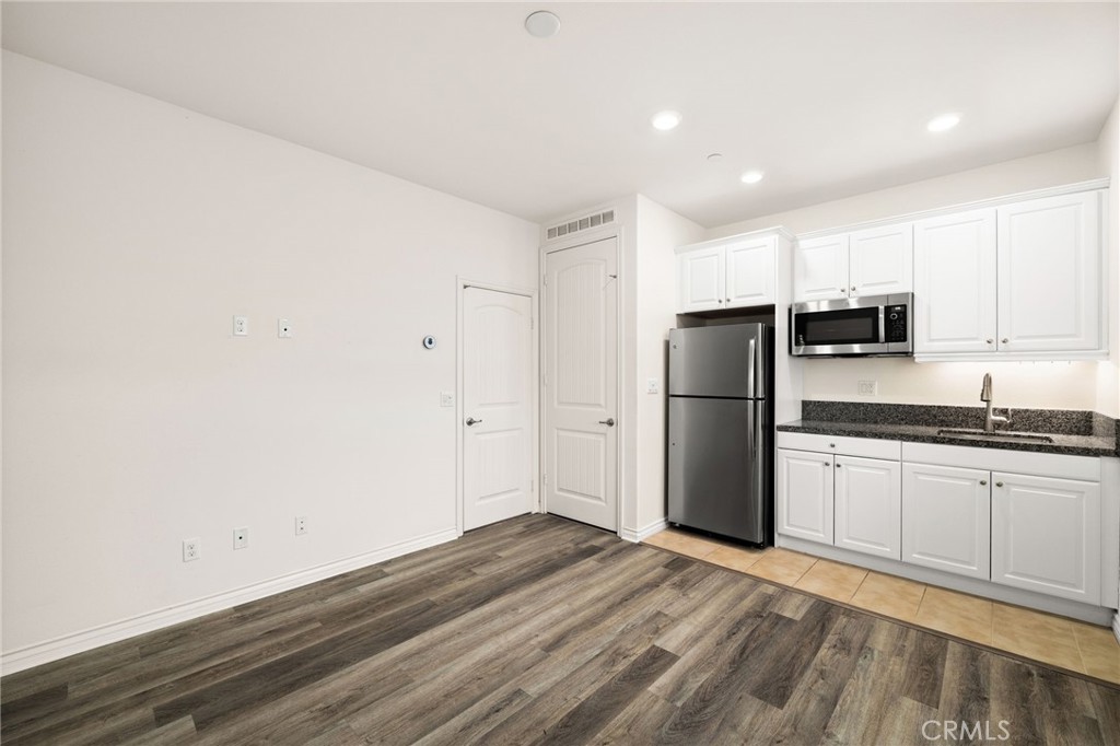 16619 Zest Court Riverside, CA 92503 - Photo 56 of 73 In-law suite