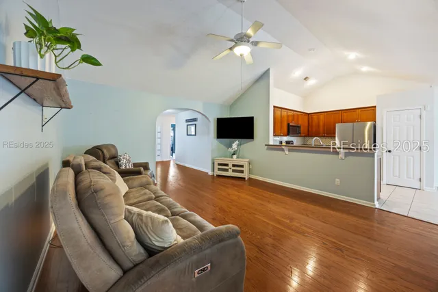 $405,000 | 185 Stoney Crossing, Bluffton, SC 29910