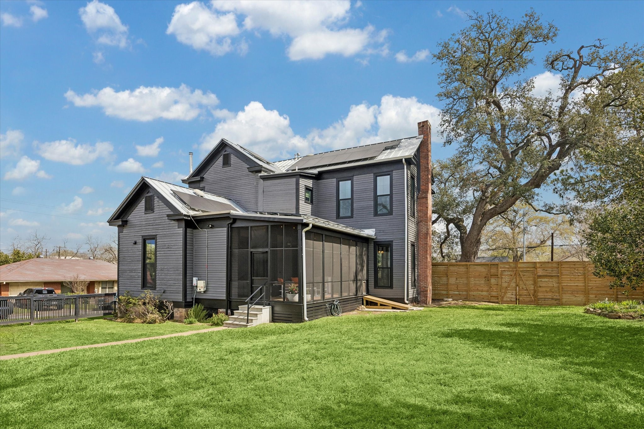 602 South Market Street Brenham, TX 77833 - Photo 32 of 35