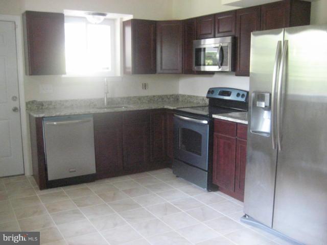 6701 Coolridge Road Temple Hills, MD 20748 - Photo 5 of 13 Kitchen