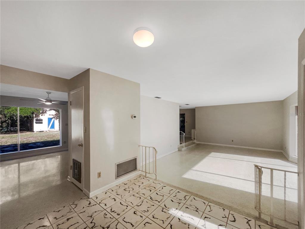 5250 Timberlane Road Lake Wales, FL 33898 - Photo 6 of 23 a view of a hallway with bathroom