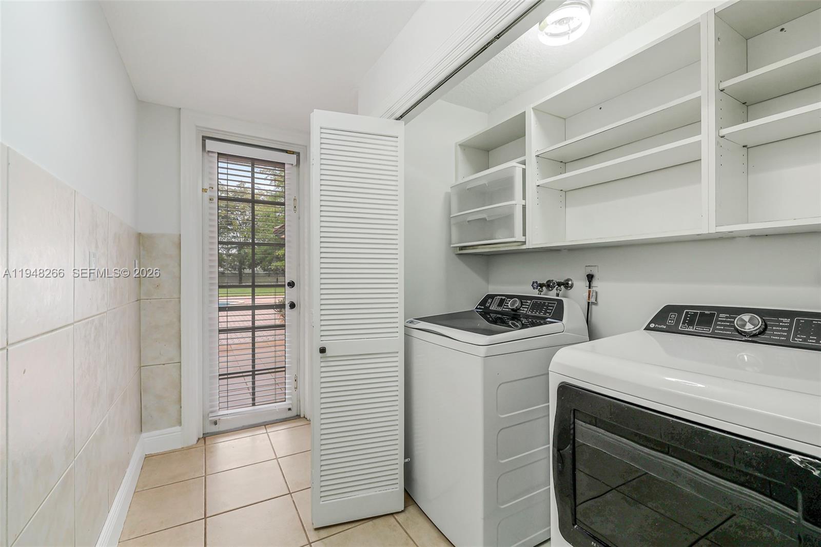 10261 Southwest 58th Street Miami, FL 33165 - Photo 17 of 34