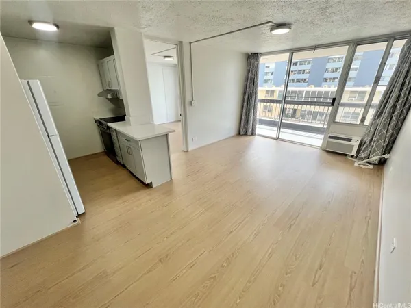 $2,100 | 775 Kinalau Place, Unit 301, Honolulu, HI 96813