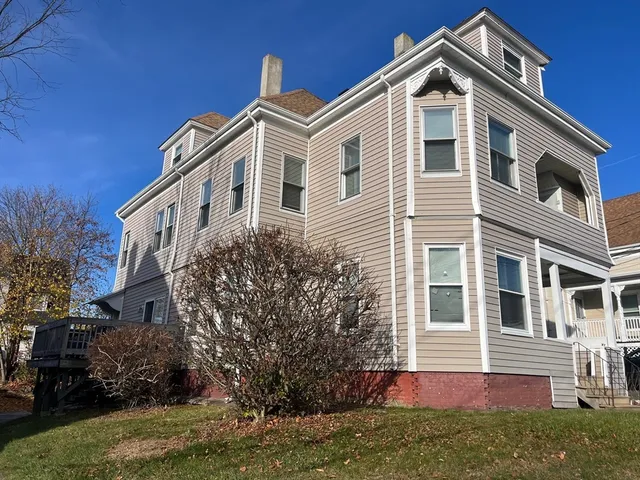 $2,550 | 88 Weston Street, Unit 2, Brockton, MA 02301