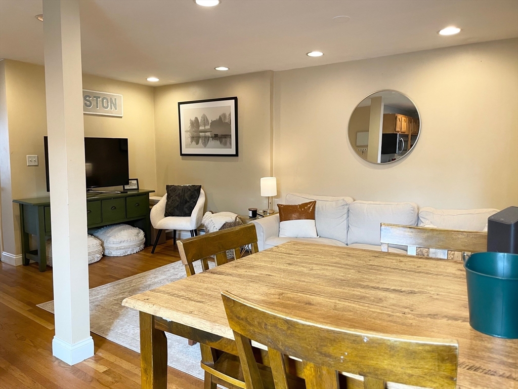 4 O Street, Unit 3 Boston, MA 02127 - Photo 5 of 11