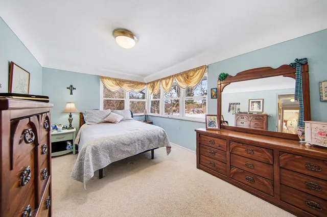 $345,000 | 2175 Pioneer Drive, Jackson, MI 49201