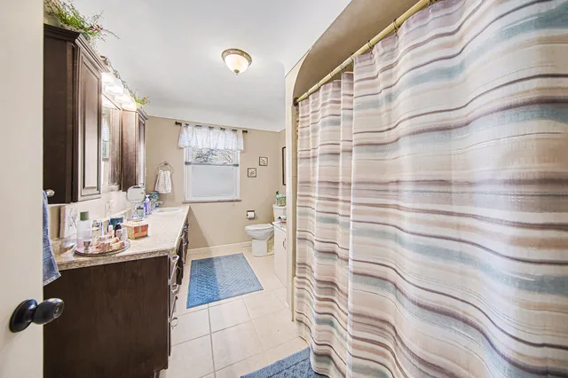 $345,000 | 2175 Pioneer Drive, Jackson, MI 49201