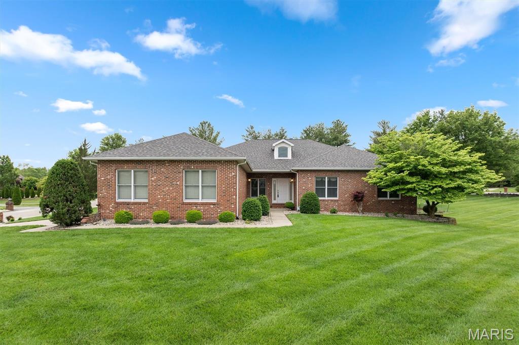 237 West Waters Edge Drive Shiloh, IL 62221 - Photo 1 of 56