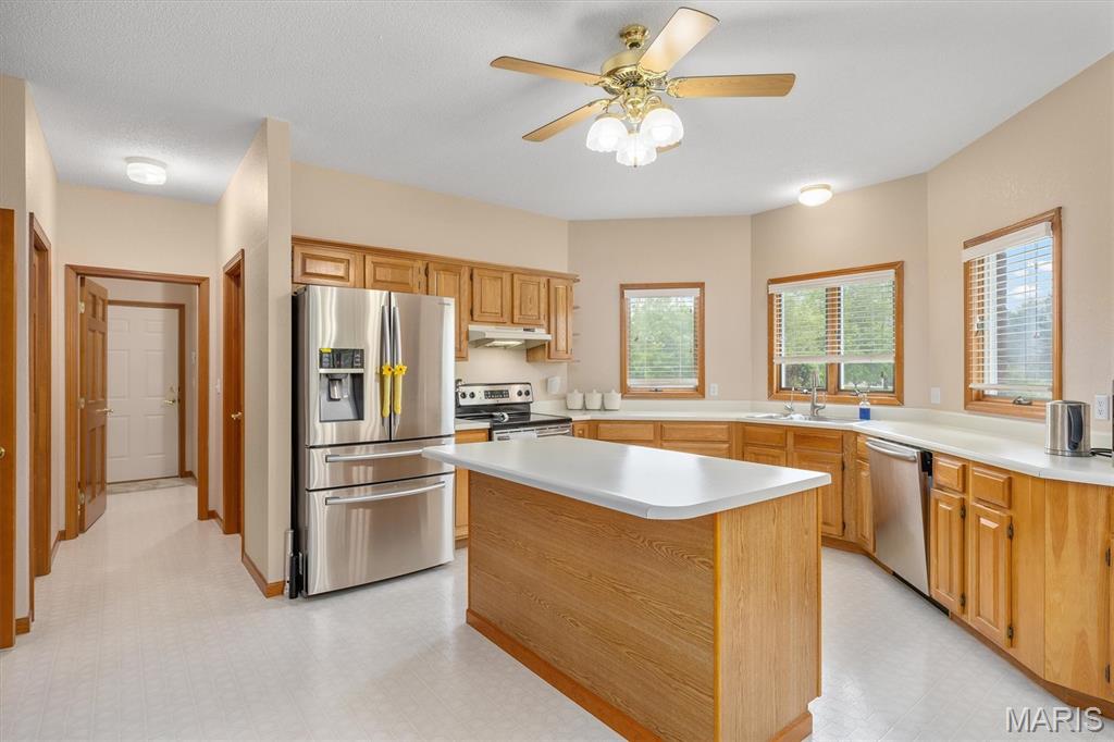 237 West Waters Edge Drive Shiloh, IL 62221 - Photo 16 of 56