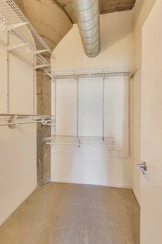 $299,500 | 1070 West 15th Street, Unit 306, Chicago, IL 60608