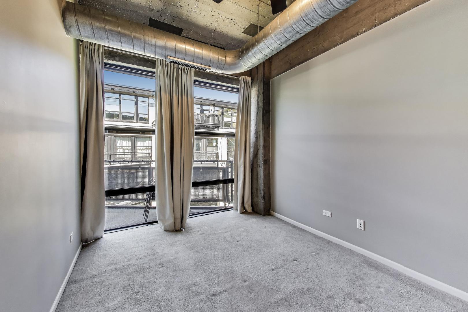 1070 West 15th Street, Unit 306 Chicago, IL 60608 - Photo 10 of 30