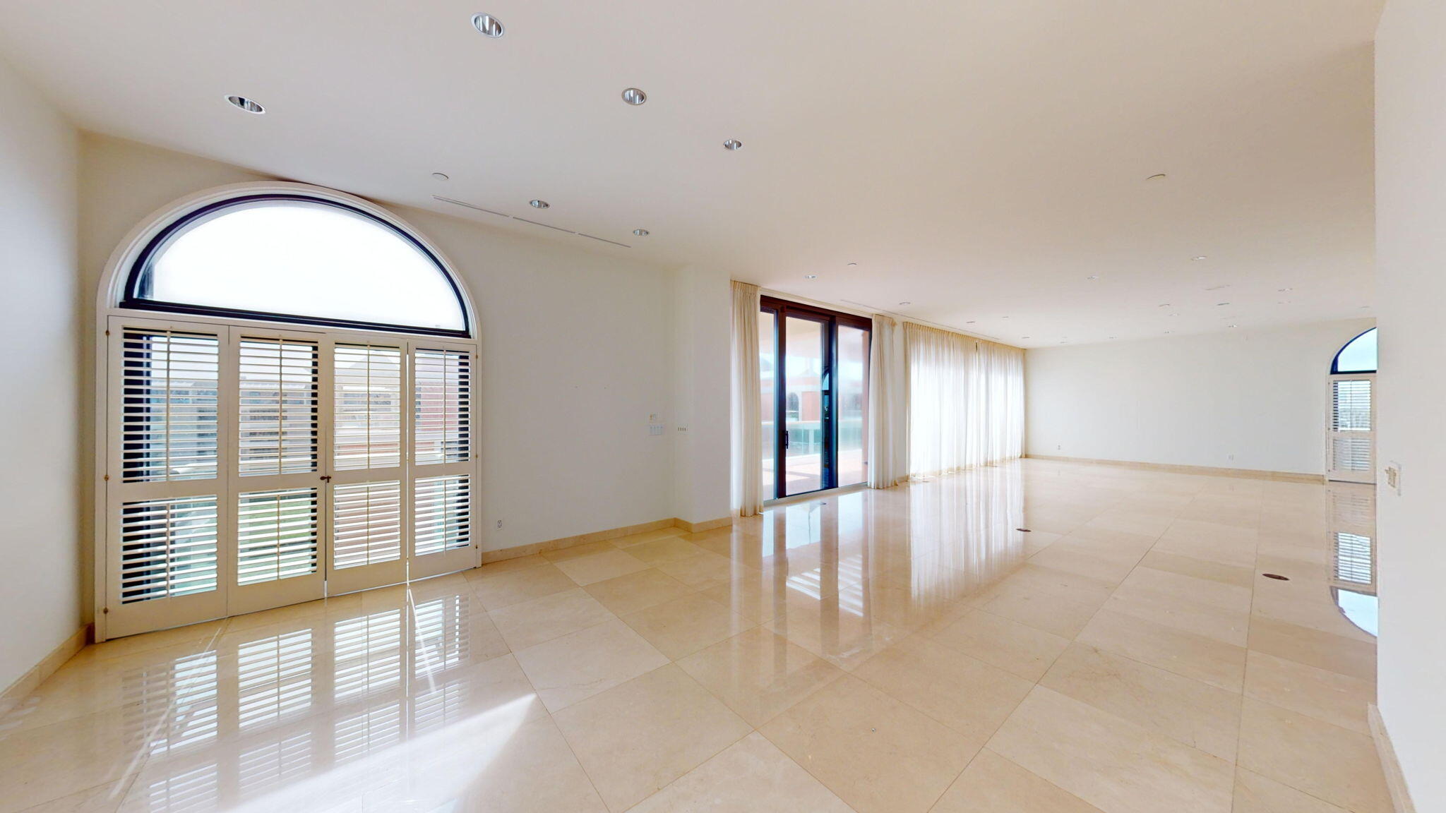 2 North Breakers Row, Unit PH4 Palm Beach, FL 33480 - Photo 14 of 38 57-web-or-mls-2-N-Breakers-Row-PH4N-1213