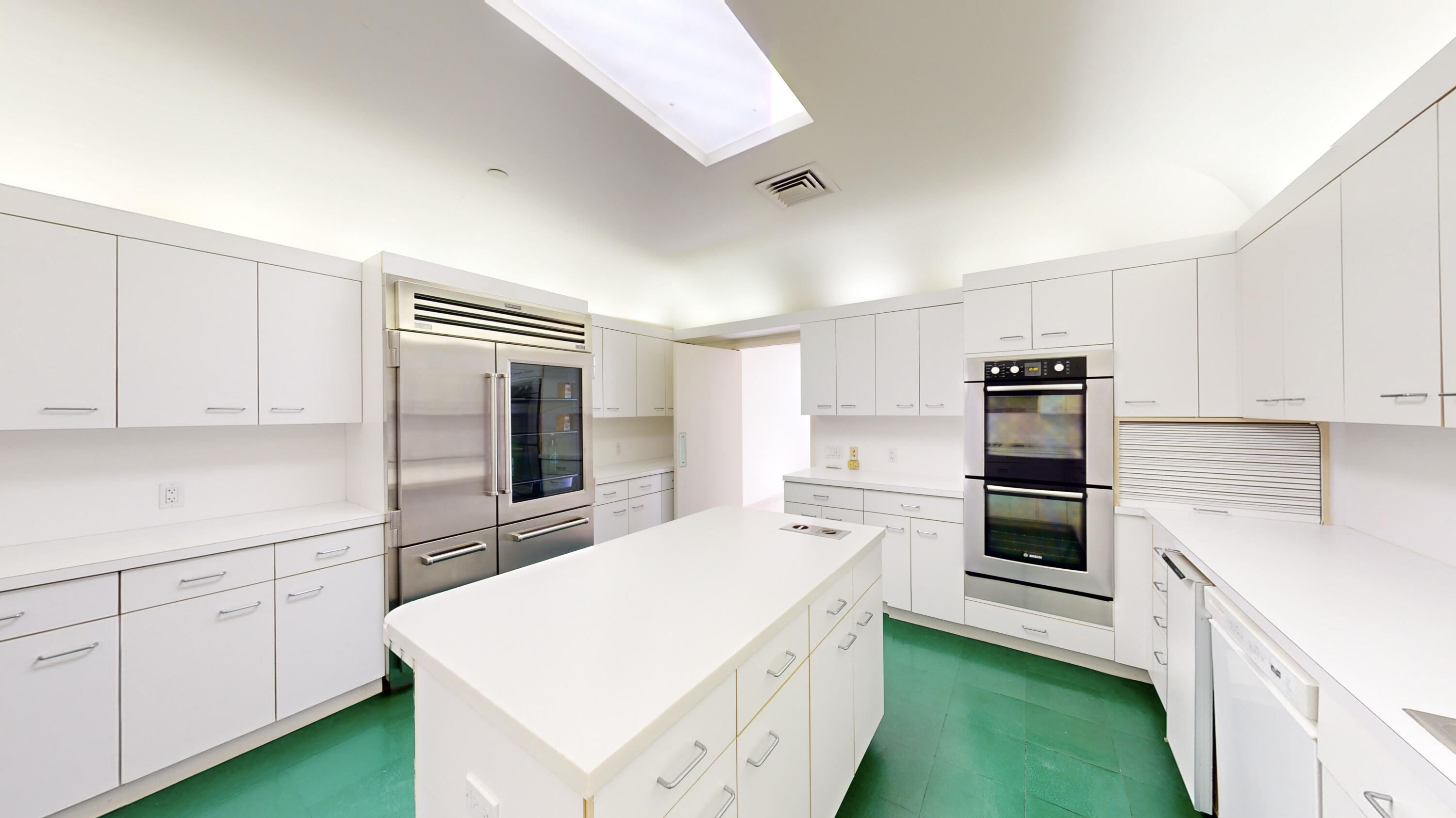 2 North Breakers Row, Unit PH4 Palm Beach, FL 33480 - Photo 22 of 38 61-print-2-N-Breakers-Row-PH4N-12132024_