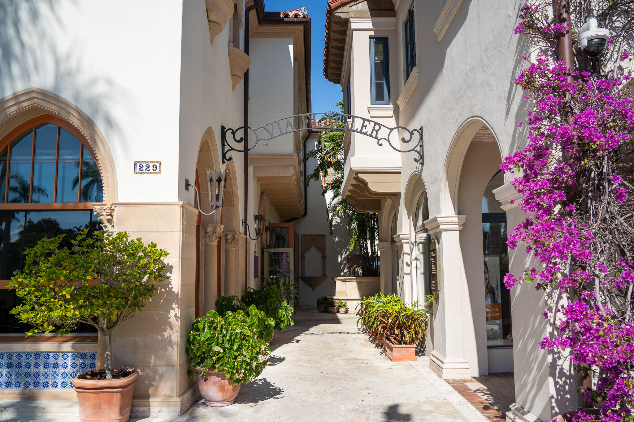 2 North Breakers Row, Unit PH4 Palm Beach, FL 33480 - Photo 36 of 38 DSC05502