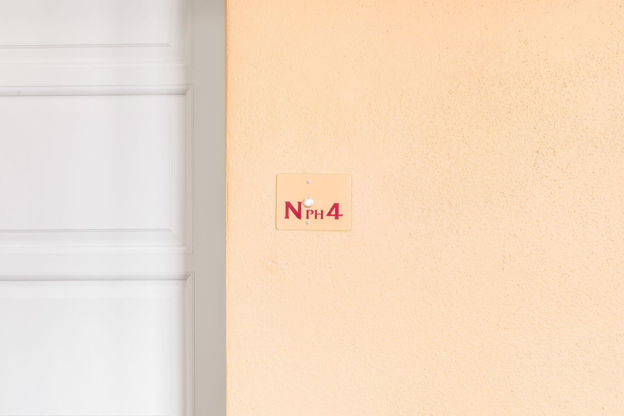 2 North Breakers Row, Unit PH4 Palm Beach, FL 33480 - Photo 10 of 38 3-web-or-mls-ET6A3397