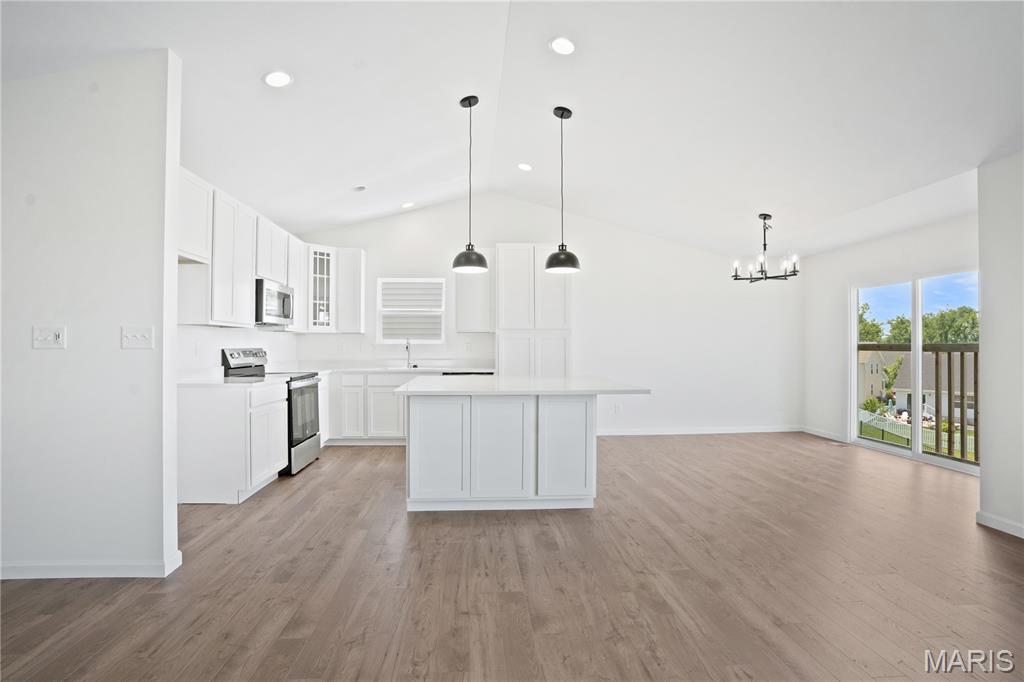 174 Windfall Way Eureka, MO 63025 - Photo 3 of 24