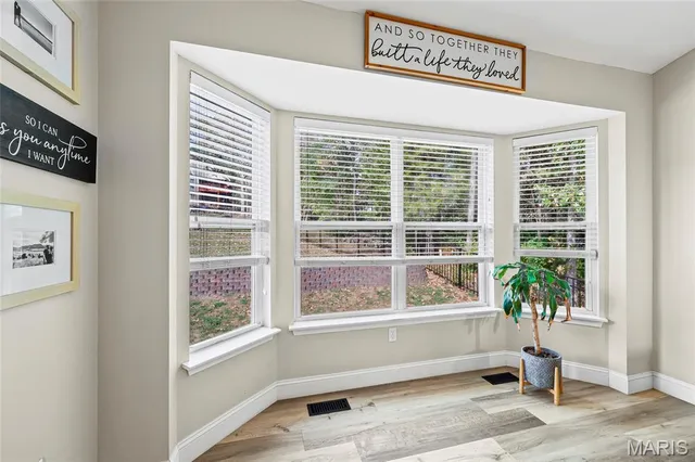 $399,900 | 9691 West Vista Drive, Hillsboro, MO 63050