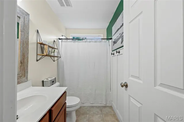 $399,900 | 9691 West Vista Drive, Hillsboro, MO 63050