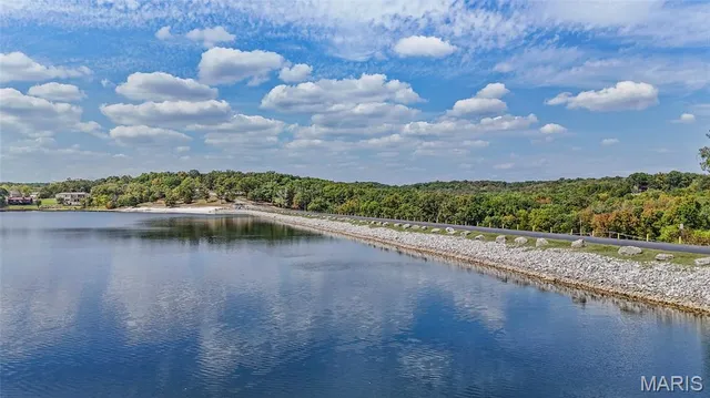 $399,900 | 9691 West Vista Drive, Hillsboro, MO 63050