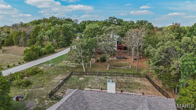 $399,900 | 9691 West Vista Drive, Hillsboro, MO 63050