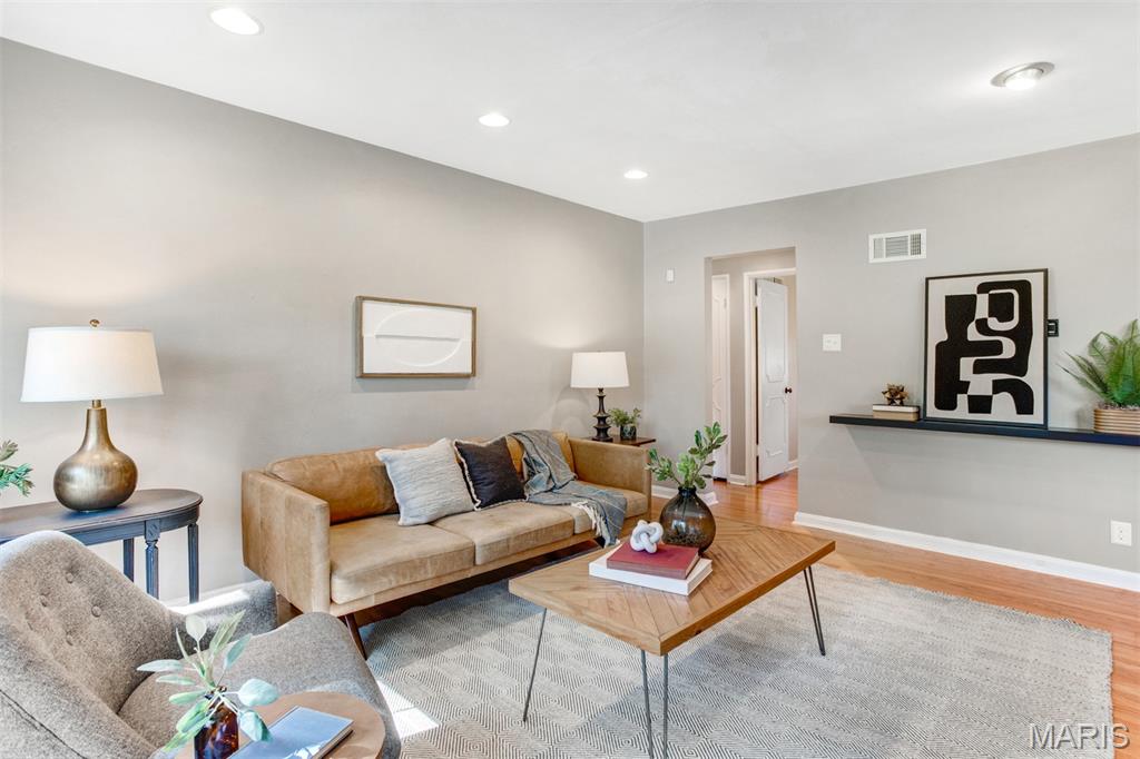 1103 Selma Avenue St. Louis, MO 63119 - Photo 3 of 37