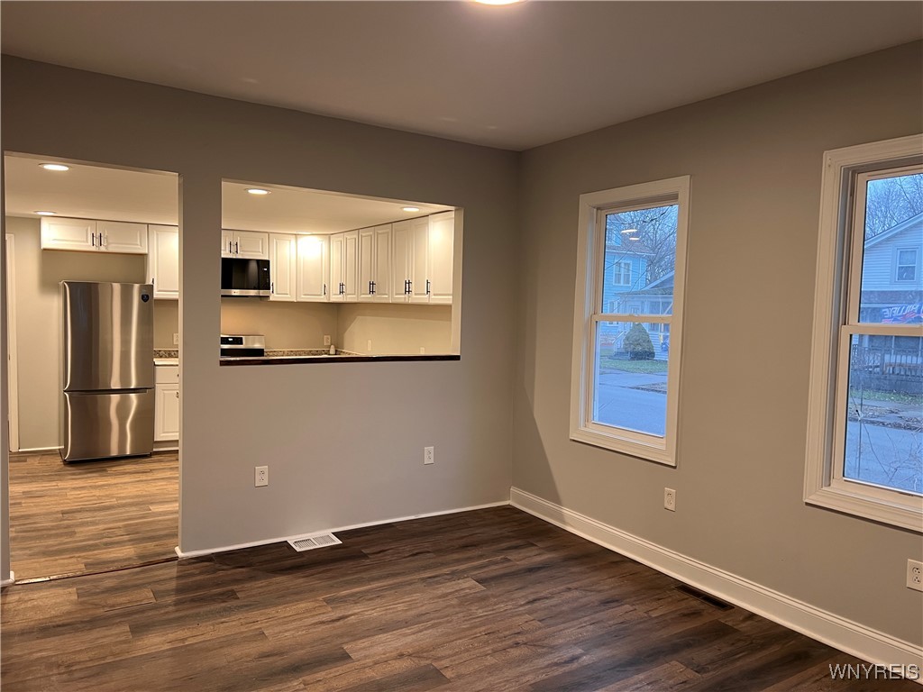 180 Spalding Street Lockport City, NY 14094 - Photo 7 of 13