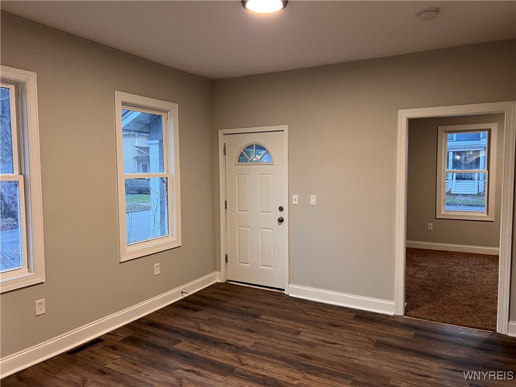 180 Spalding Street Lockport City, NY 14094 - Photo 8 of 13