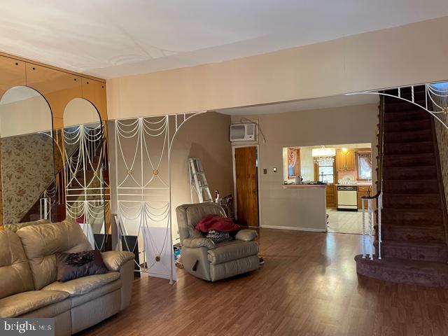 1808 West Ritner Street Philadelphia, PA 19145 - Photo 2 of 6 Gallery Image 2