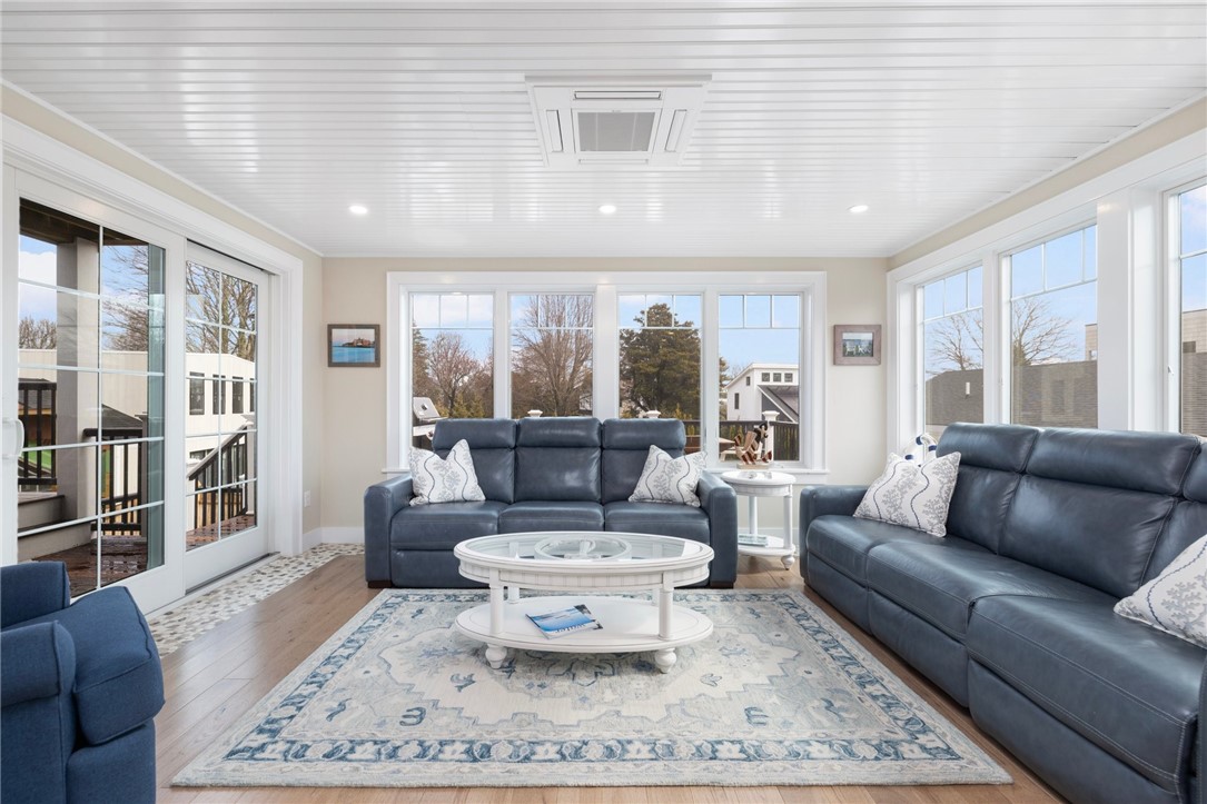 81 South Pier Road Narragansett, RI 02882 - Photo 14 of 49