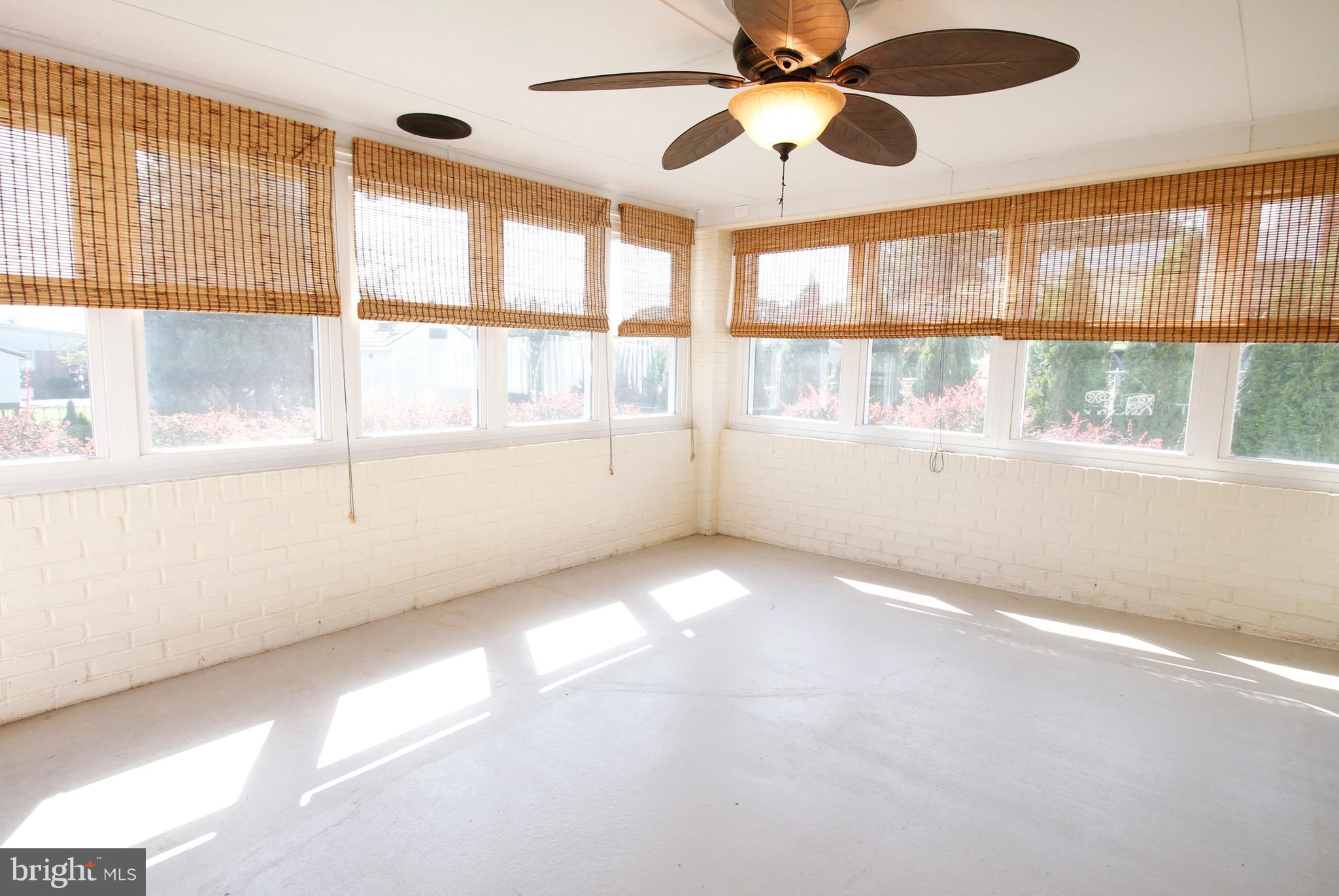 1205 Hillshire Road Baltimore, MD 21222 - Photo 12 of 30 Sunroom