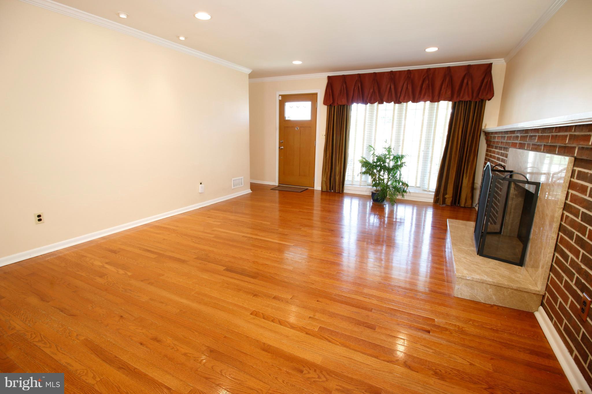 1205 Hillshire Road Baltimore, MD 21222 - Photo 3 of 30 Living Room