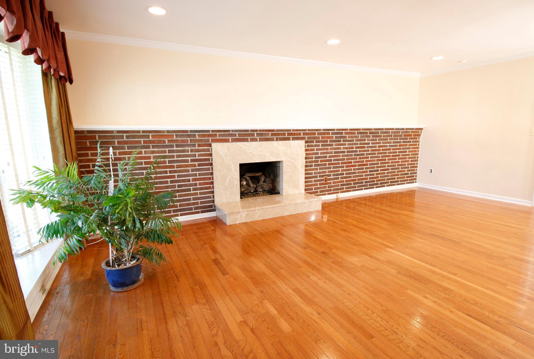 1205 Hillshire Road Baltimore, MD 21222 - Photo 4 of 30 Living Room with beautiful wood floor
