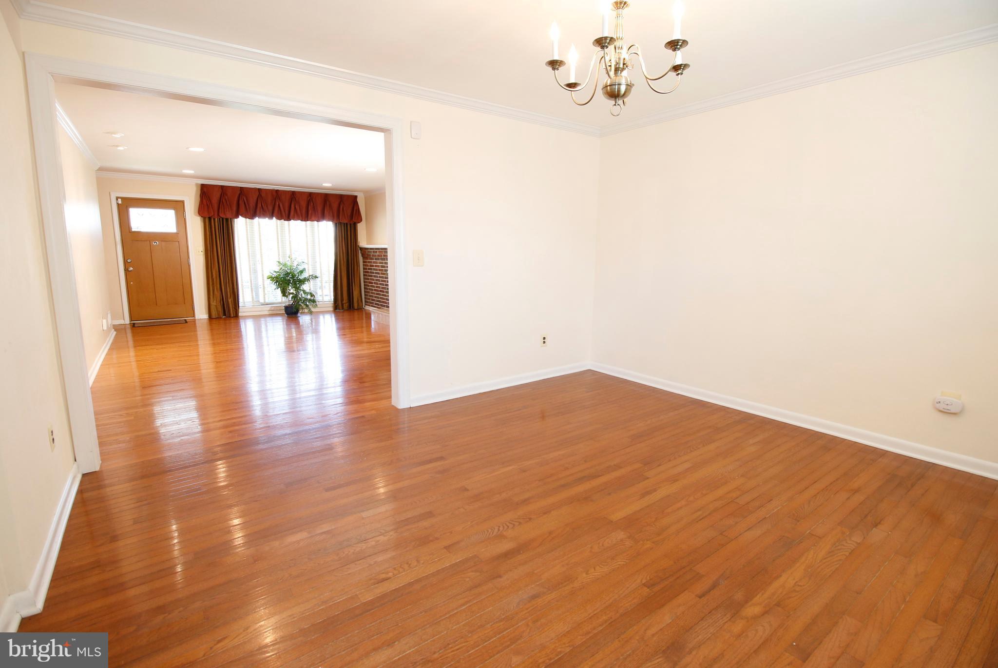 1205 Hillshire Road Baltimore, MD 21222 - Photo 6 of 30 Dining Room