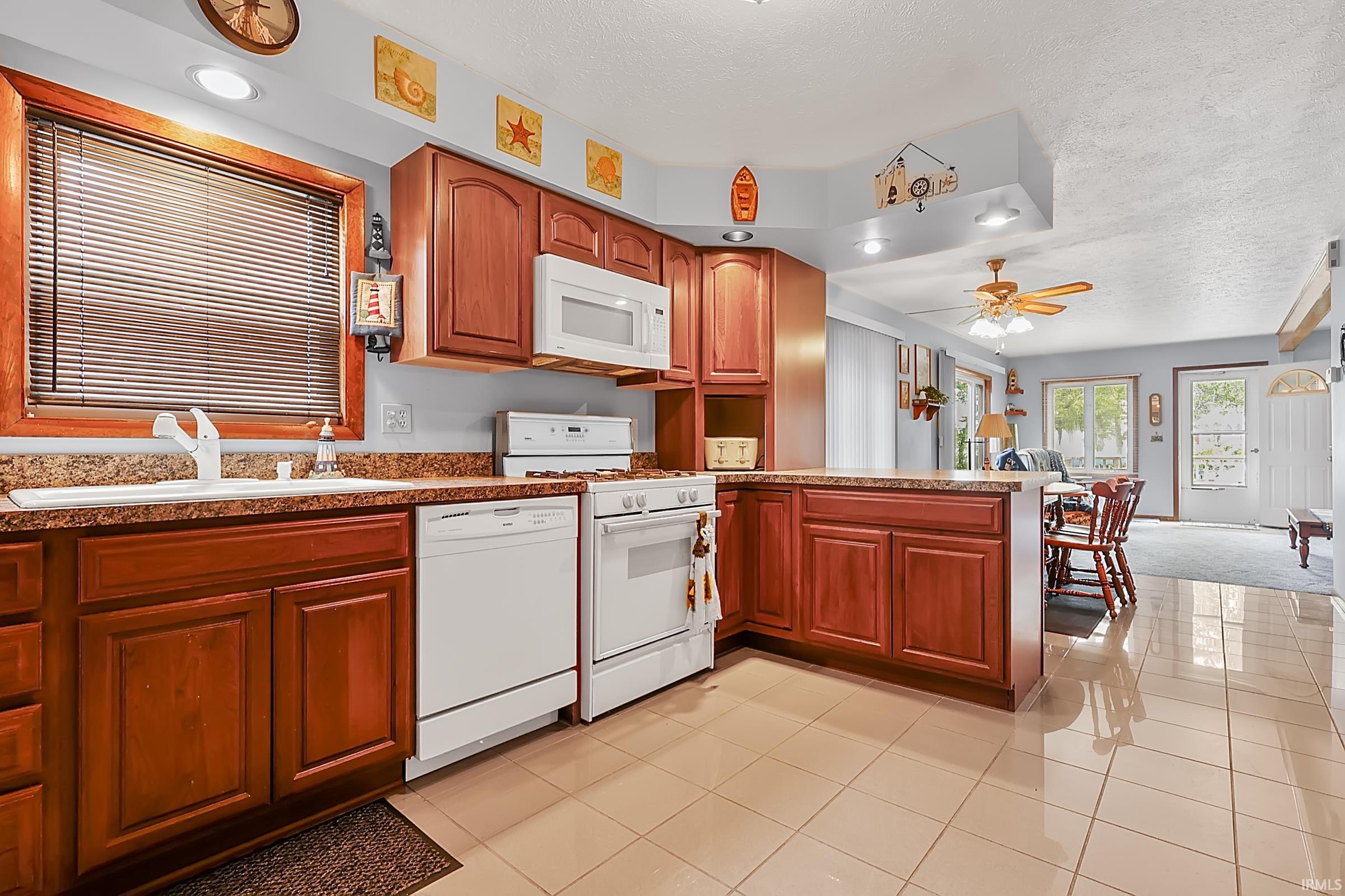 1713 Idlewild Drive Rochester, IN 46975 - Photo 6 of 26