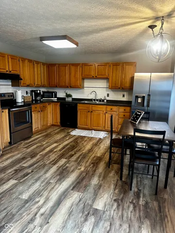 $340,000 | 803 South Winridge Court, Bloomington, IN 47403