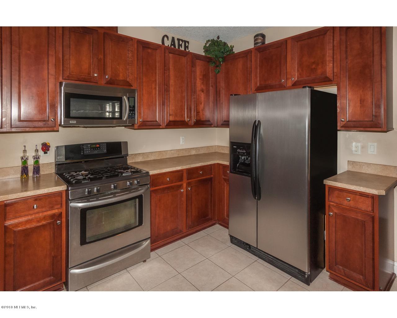 14350 Millhopper Road Jacksonville, FL 32258 - Photo 9 of 38 kitchen