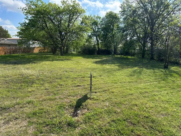 $410,000 | 201 South Lawson Street, Burleson, TX 76028