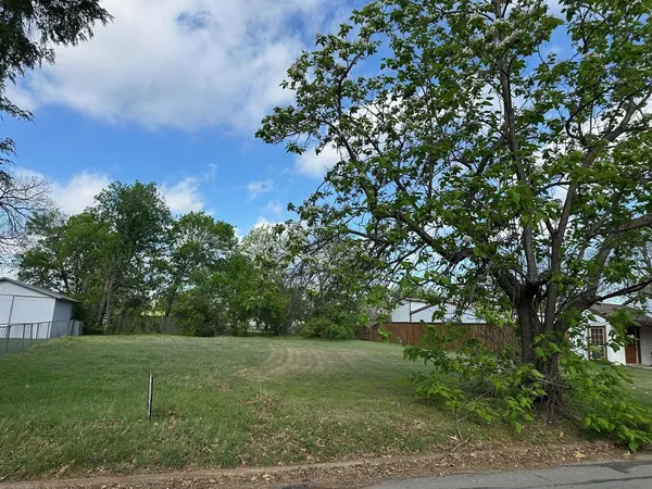 $410,000 | 201 South Lawson Street, Burleson, TX 76028