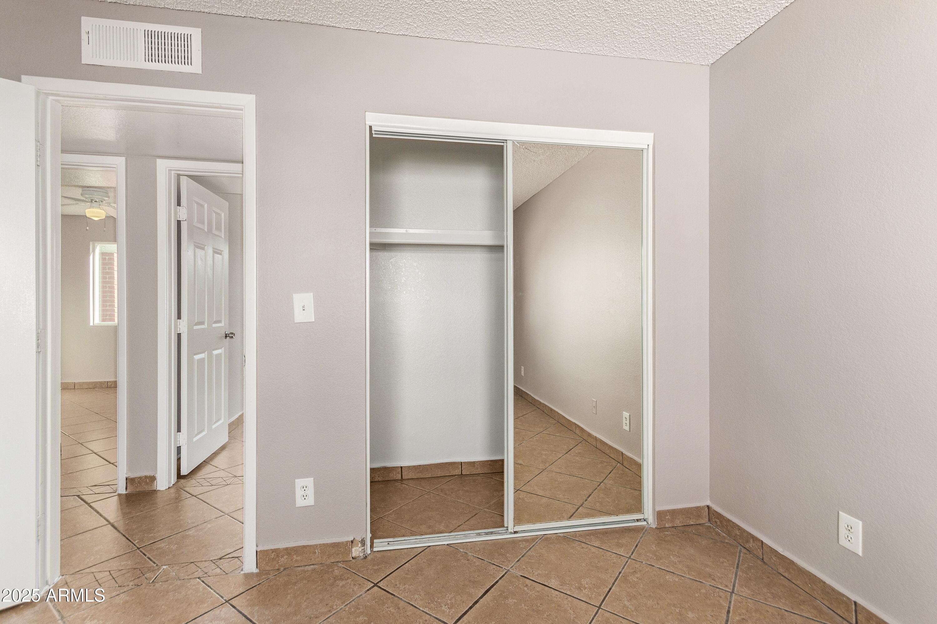 1412 East Carter Road Phoenix, AZ 85042 - Photo 22 of 31 Image 8