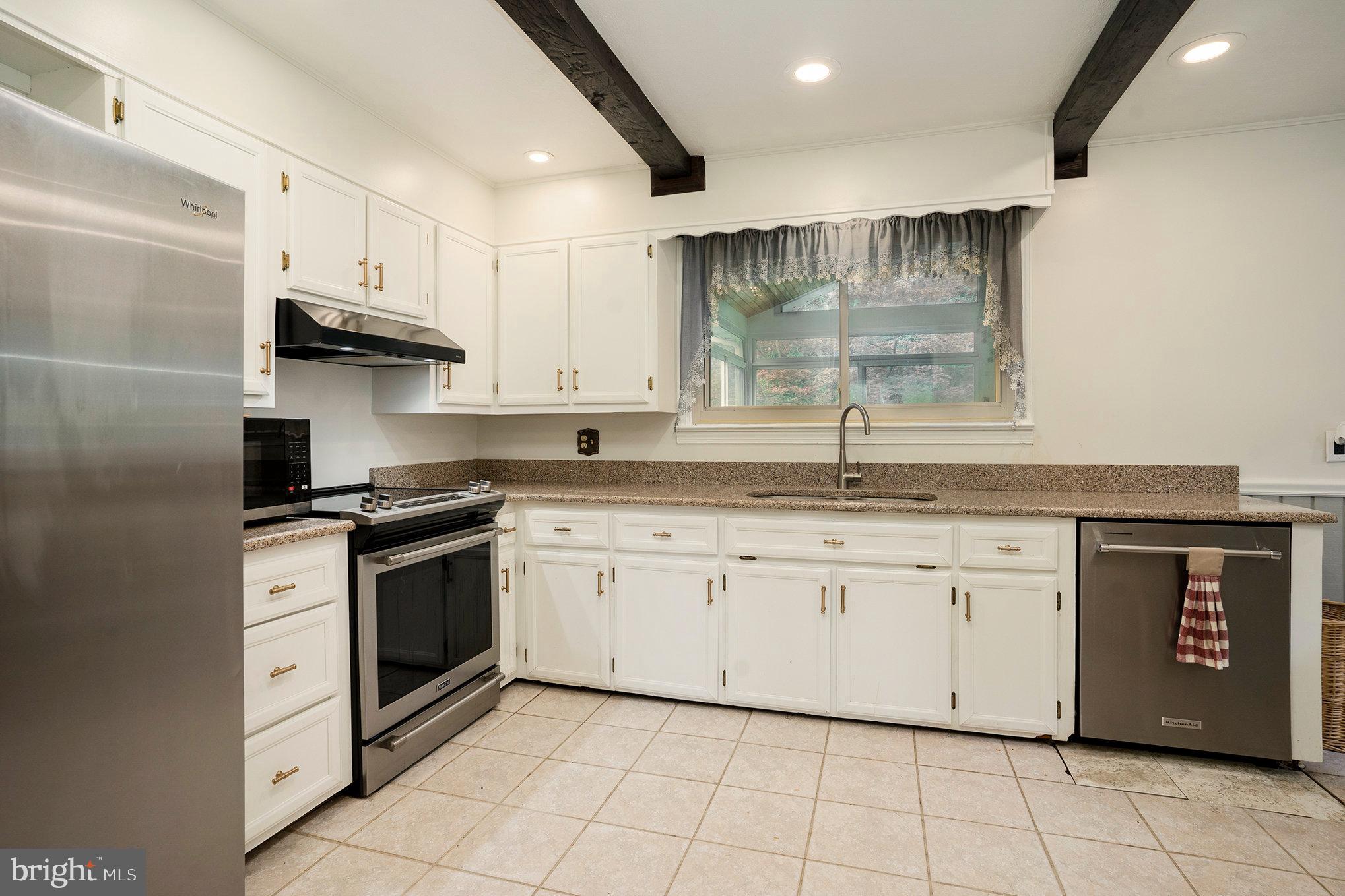 39 Aldian Road Phoenixville, PA 19460 - Photo 10 of 37 Gallery Image 10