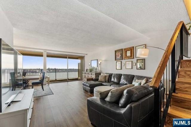 3 Horizon Road, Unit 1004 Fort Lee, NJ 07024 - Photo 5 of 36