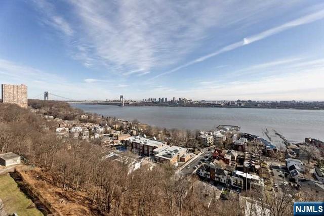 3 Horizon Road, Unit 1004 Fort Lee, NJ 07024 - Photo 7 of 36