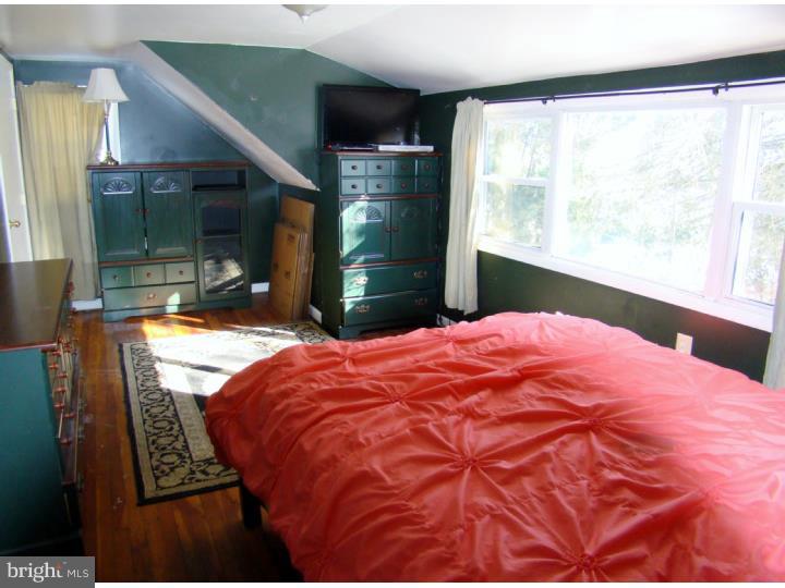 1506 Ridge Avenue Reading, PA 19607 - Photo 9 of 14 Bedroom - Main