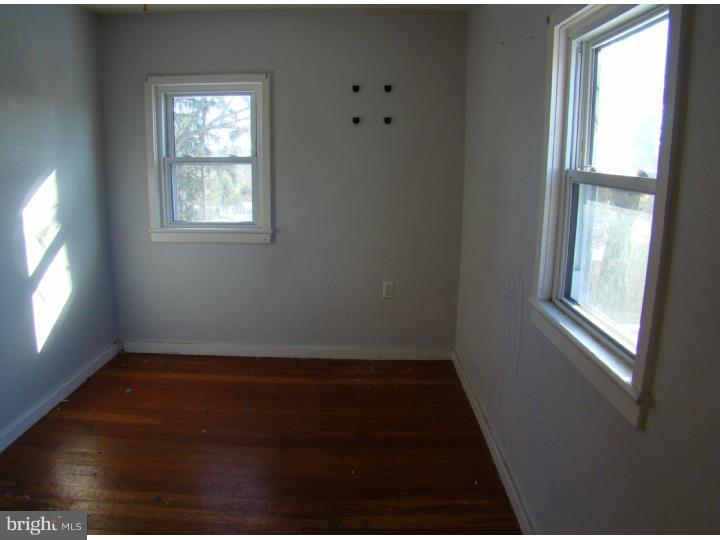 1506 Ridge Avenue Reading, PA 19607 - Photo 10 of 14 Bedroom 2