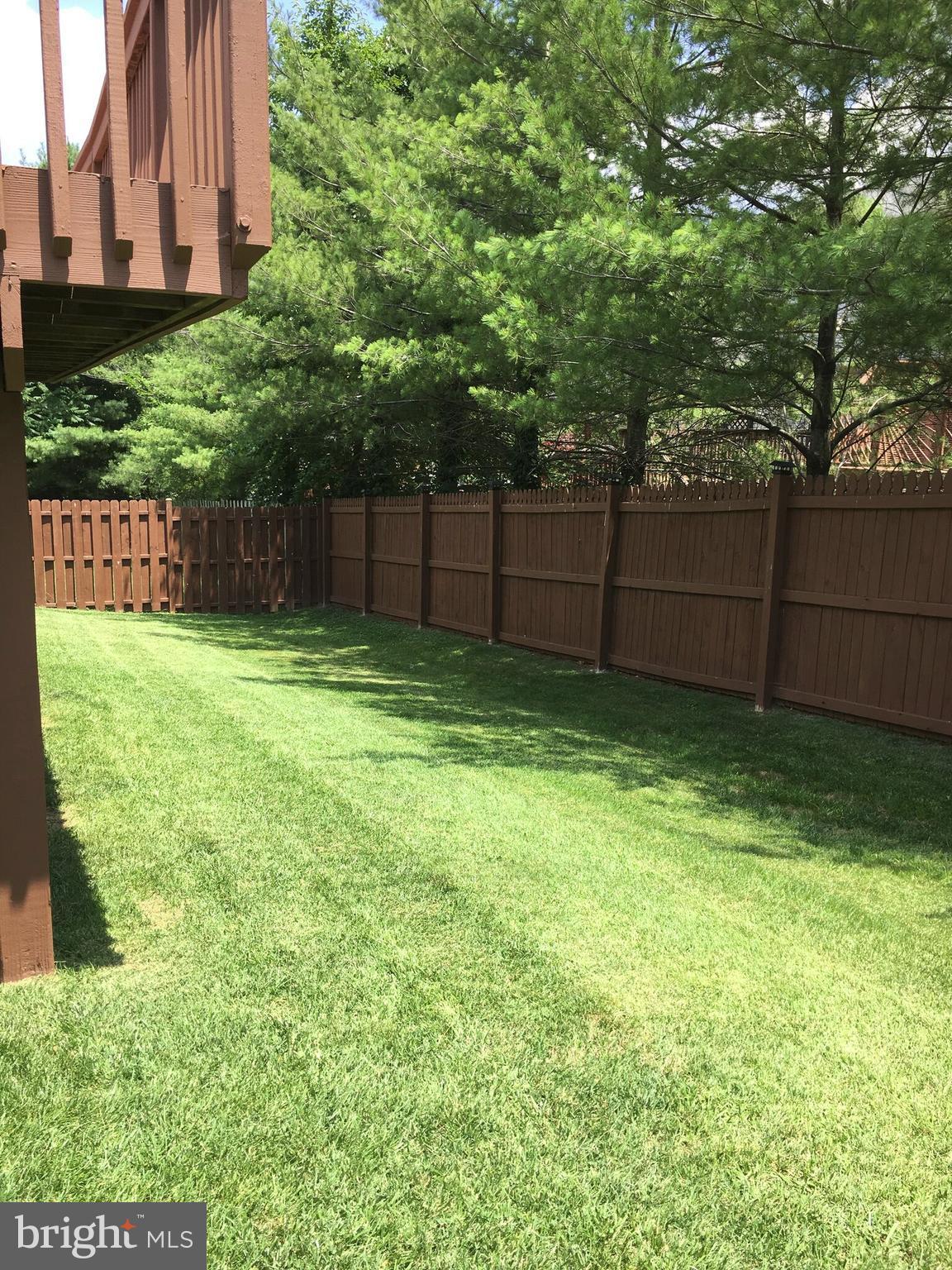 8609 Daytona Road Baltimore, MD 21237 - Photo 21 of 27 FENCED YARD