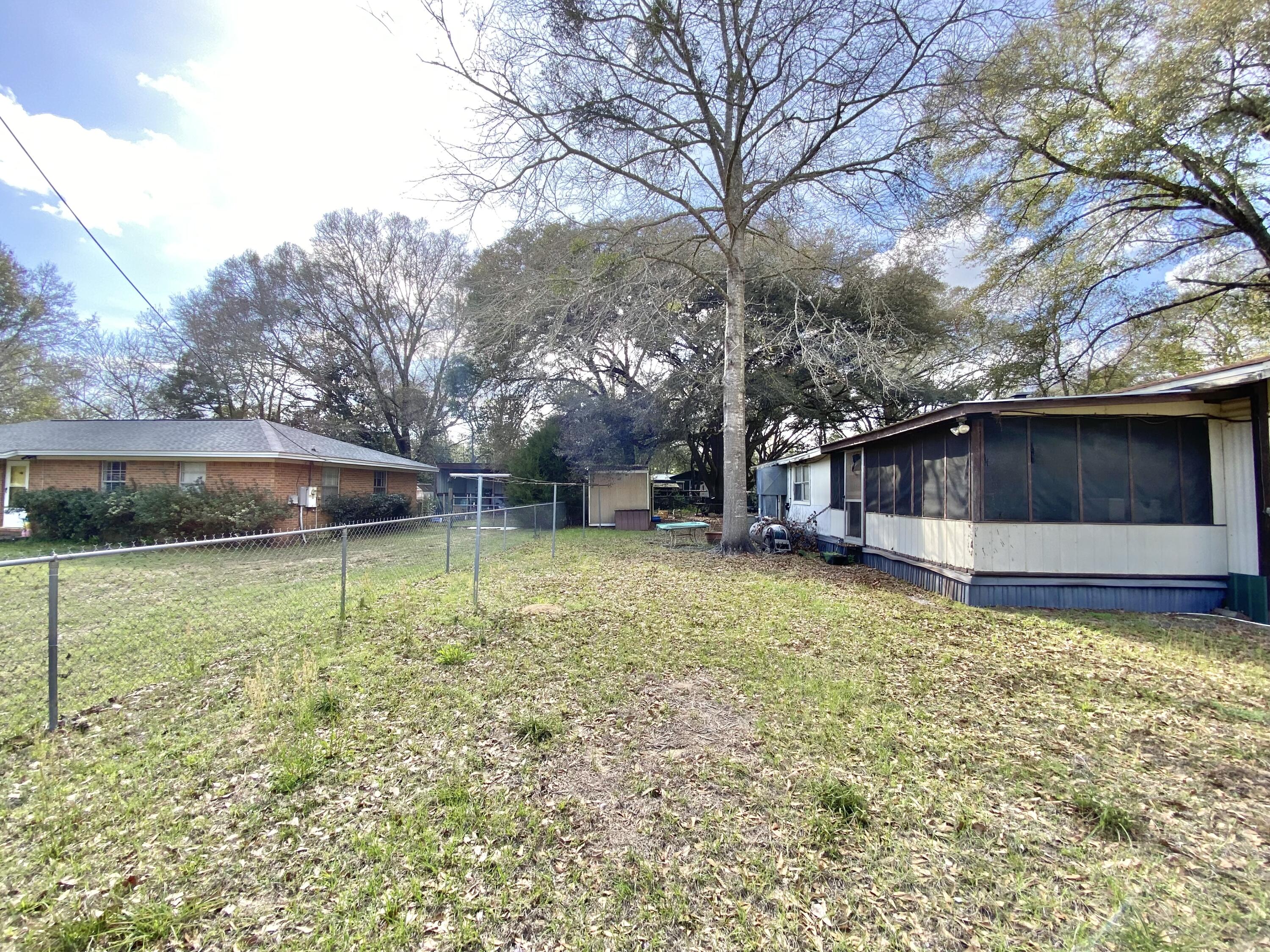 3210 Wells Avenue Crestview, FL 32539 - Photo 8 of 21 IMG_9964